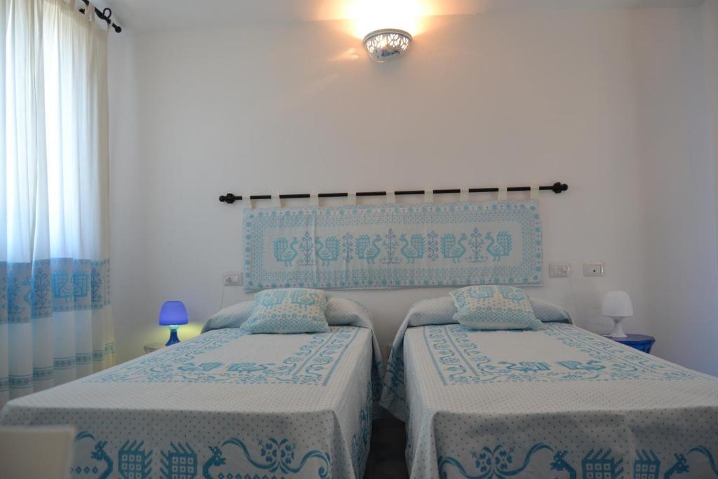 Magomadas Villa Pischinas חדר תמונה